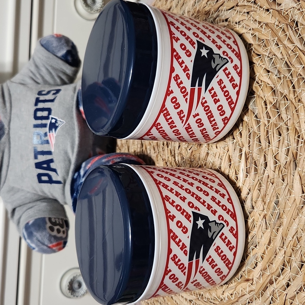 OFFICIAL PATRIOTS MINI THERMOS.